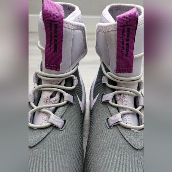 Nike Girls' Binzie Rain Boots Size 13C Purple Gray Waterproof - Picture 10 of 11